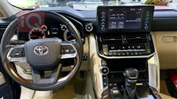 تۆیۆتا لاند کروزەر